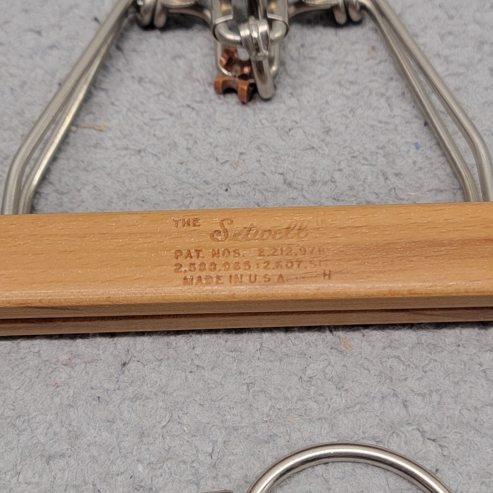 Vintage Setwell Wood Pants Hanger Clamp Lot Of 5 Skirt Brown Metal Non Slip - Picture 7 of 12
